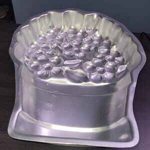 Vintage 1998 Wilton Cake Pan Flower Pot Bouquet Mold #2105-2030 Aluminum GC